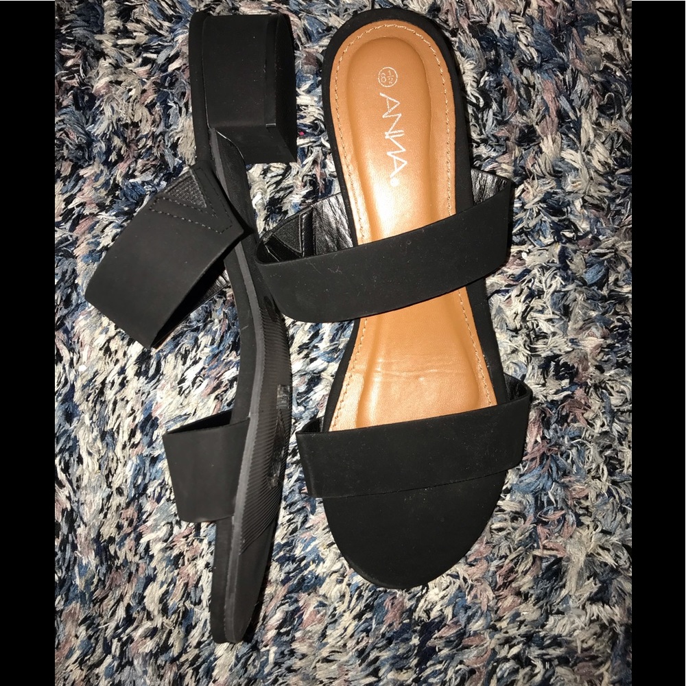 Short black heels